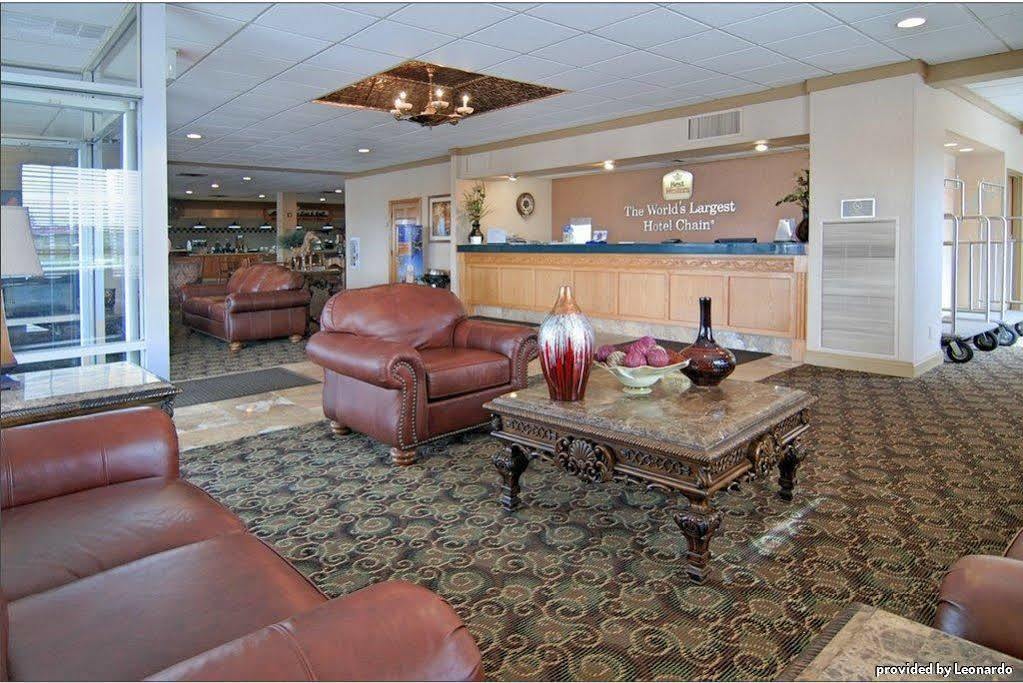 Best Western Crossroads Of The Bluffs Council Bluffs Exterior photo
